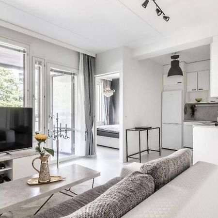 Apartment In Herttoniemenranta เฮลซิงกิ ภายนอก รูปภาพ