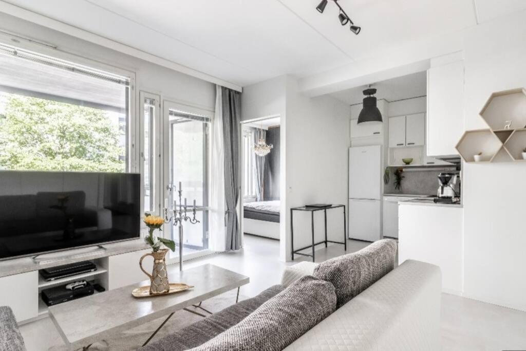Apartment In Herttoniemenranta เฮลซิงกิ ภายนอก รูปภาพ